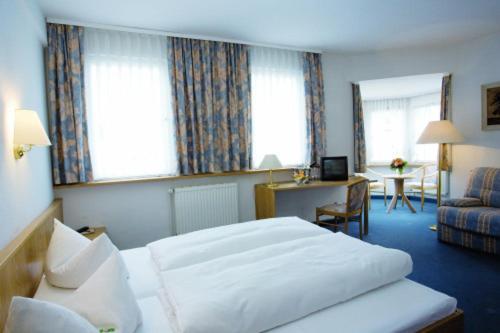 Hotel Kreuz Gaestehaus Und Lauchertbar Mit Terrasse Gammertingen Szoba fotó